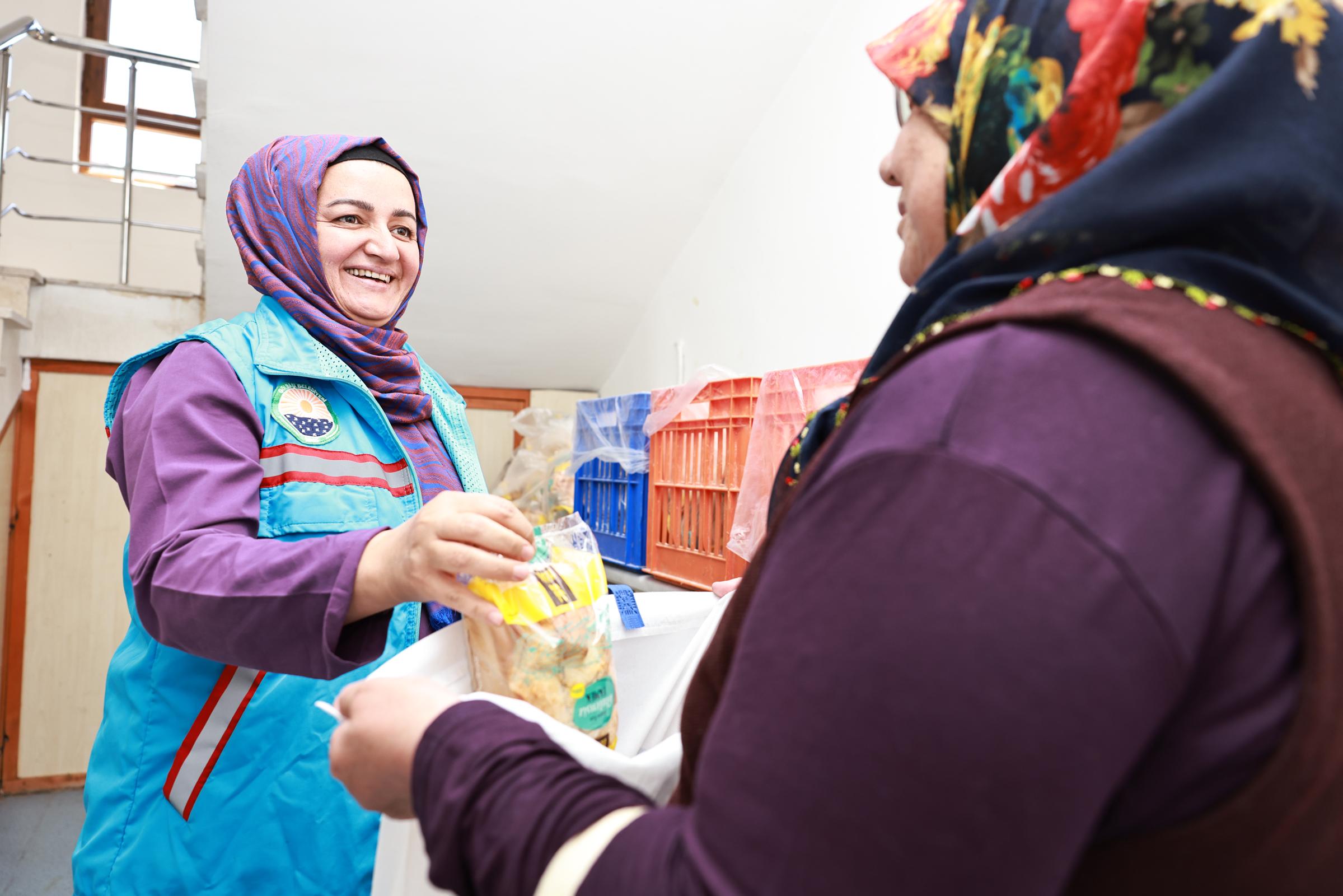GÖLBAŞI BELEDİYESİ'NDEN ÇÖLYAK HASTALARINA GLUTENSİZ UN VE EKMEK DESTEĞİ