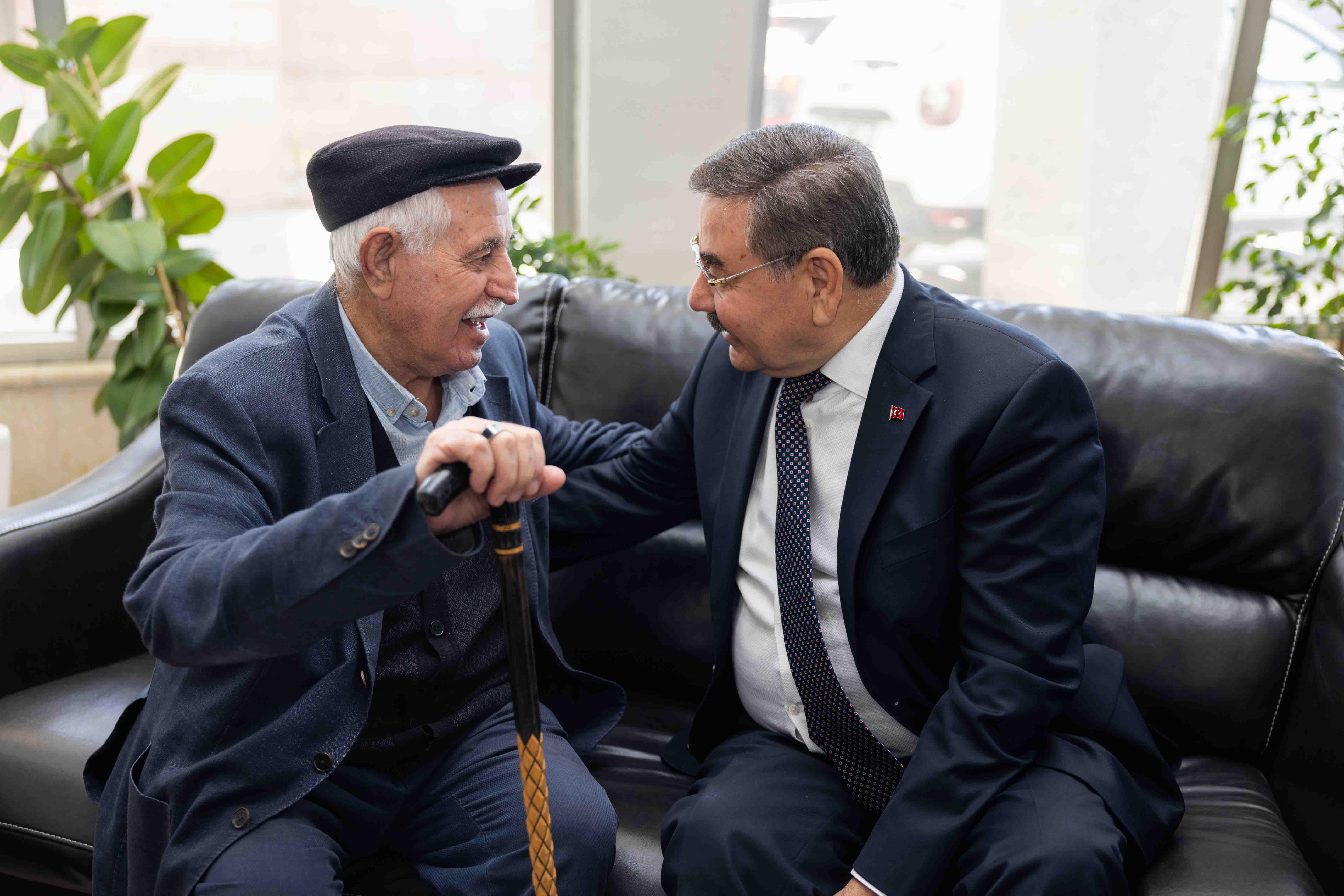 YAKUP ODABAŞI HER ÇARŞAMBA VATANDAŞLA BULUŞUYOR